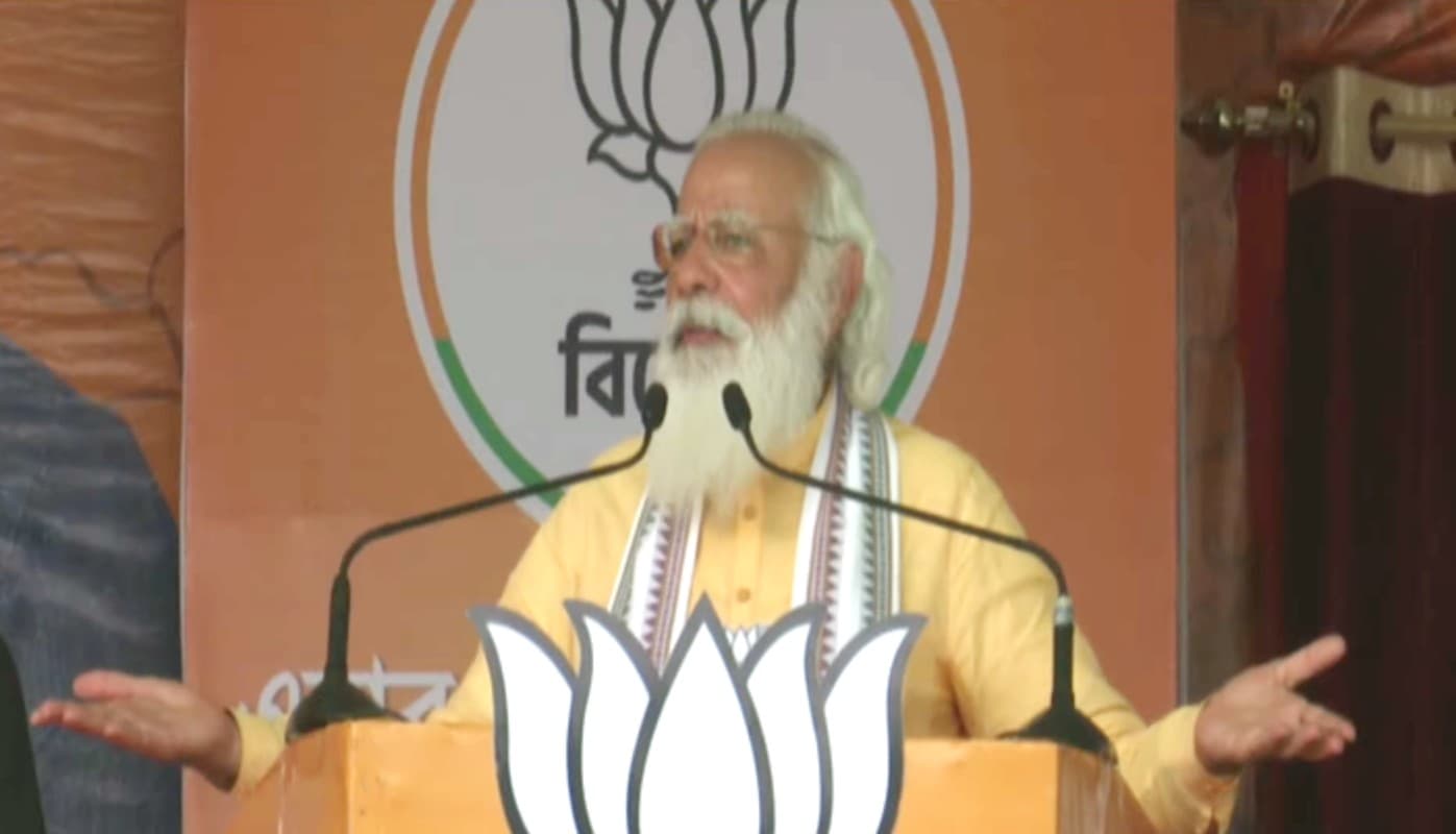 बंगाल चुनाव 2021 Updates: दीदी की सरकार का रिपोर्ट कार्ड यहां की सड़कों पर दिखता है, सोनारपुर में बोले पीएम मोदी