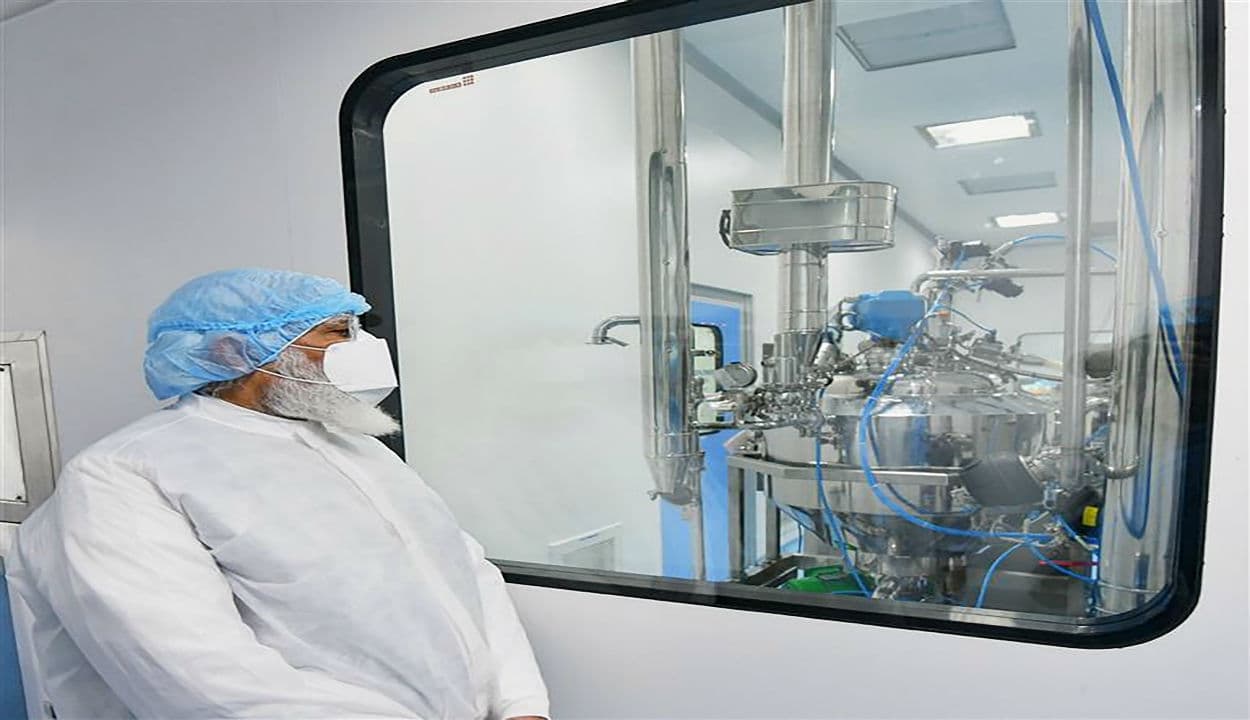 स्वदेशी कोरोना वैक्सीन मुहैया कराने का रोडमैप तैयार, पीएम मोदी ने चुनौती और तैयारियों का लिया जायजा