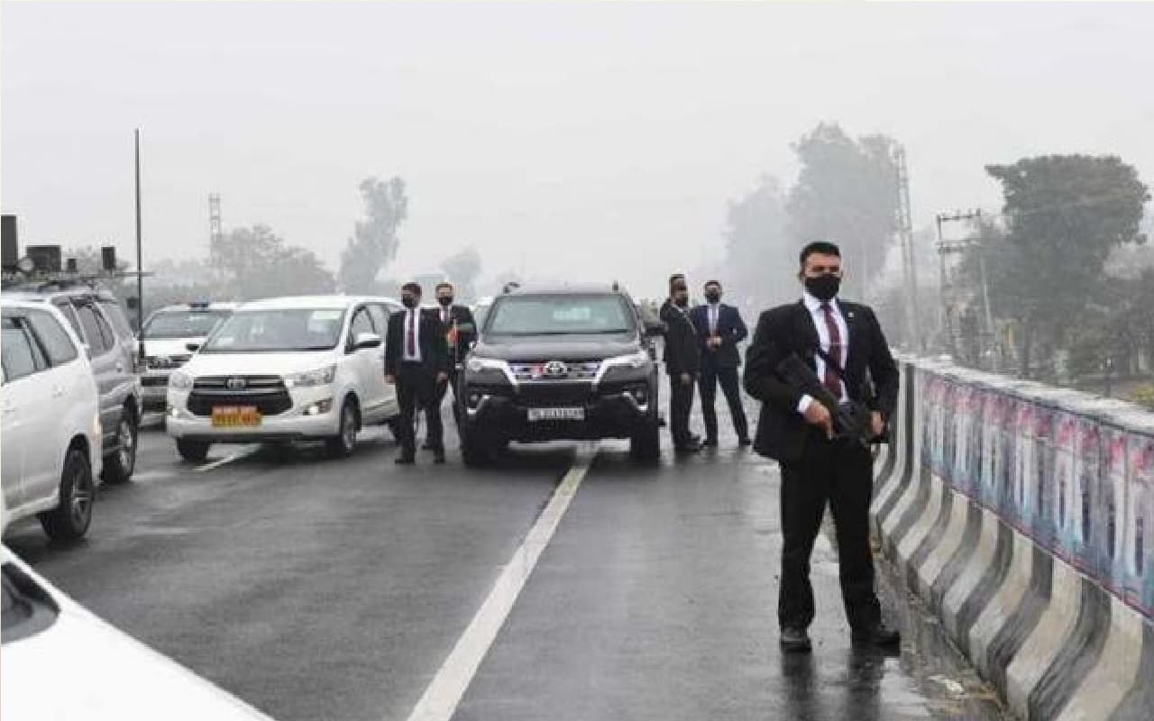 PM Modi Security Breach: फिरोजपुर के SSP पर गिर सकती है गाज, SC ने माना PM की सुरक्षा में हुई थी चूक