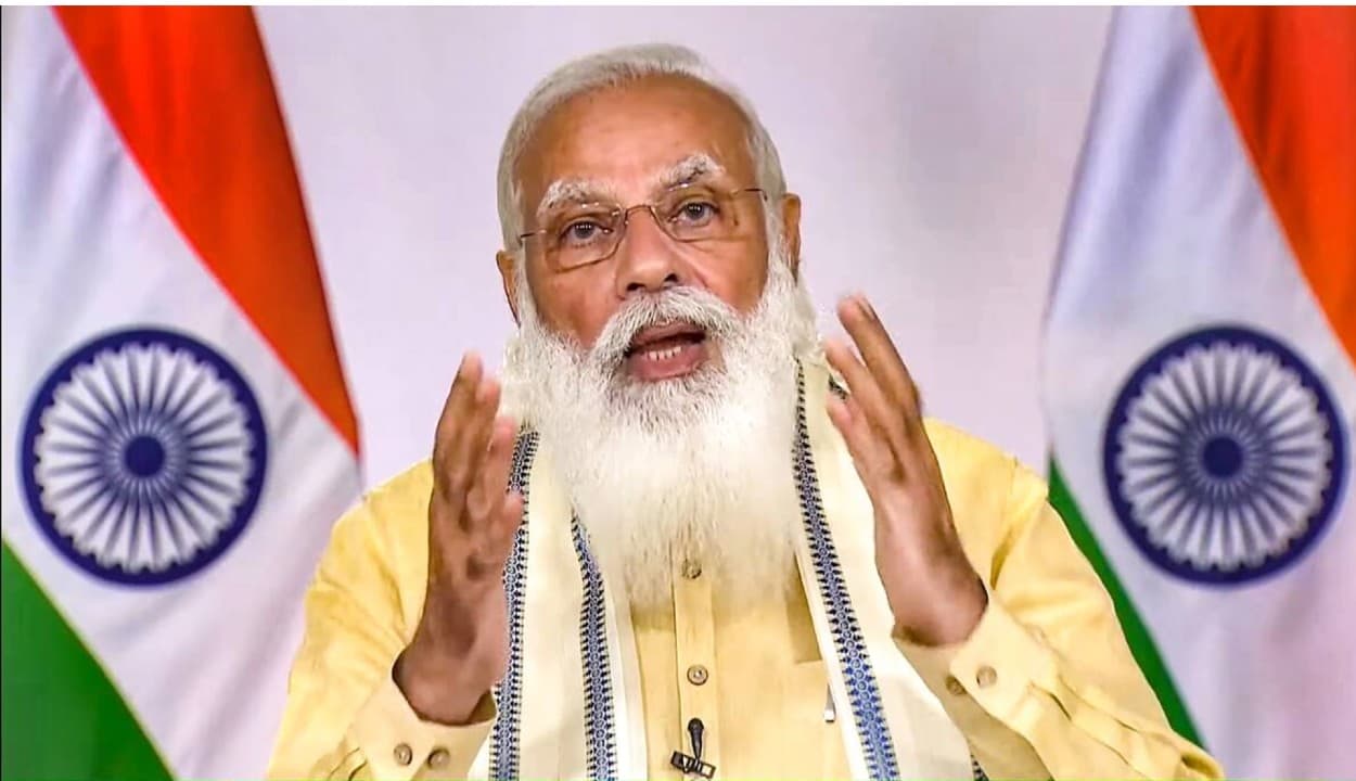 पीएम मोदी का मास्टर स्ट्रोक : अब वैक्सीन की कमी को लेकर कोई नहीं मचा पाएगा बवाल, राज्यों से छीना 'चवन्नी भर का काम'