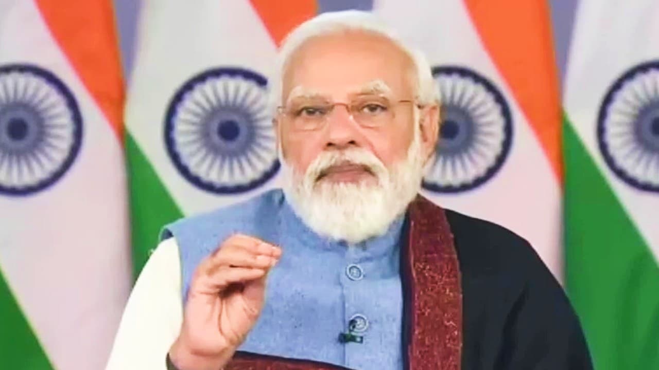 PM मोदी ने सांसद खेल महाकुंभ के दूसरे चरण का किया उद्घाटन, बोले- महर्षि वशिष्ठ की पावन धरती है बस्ती