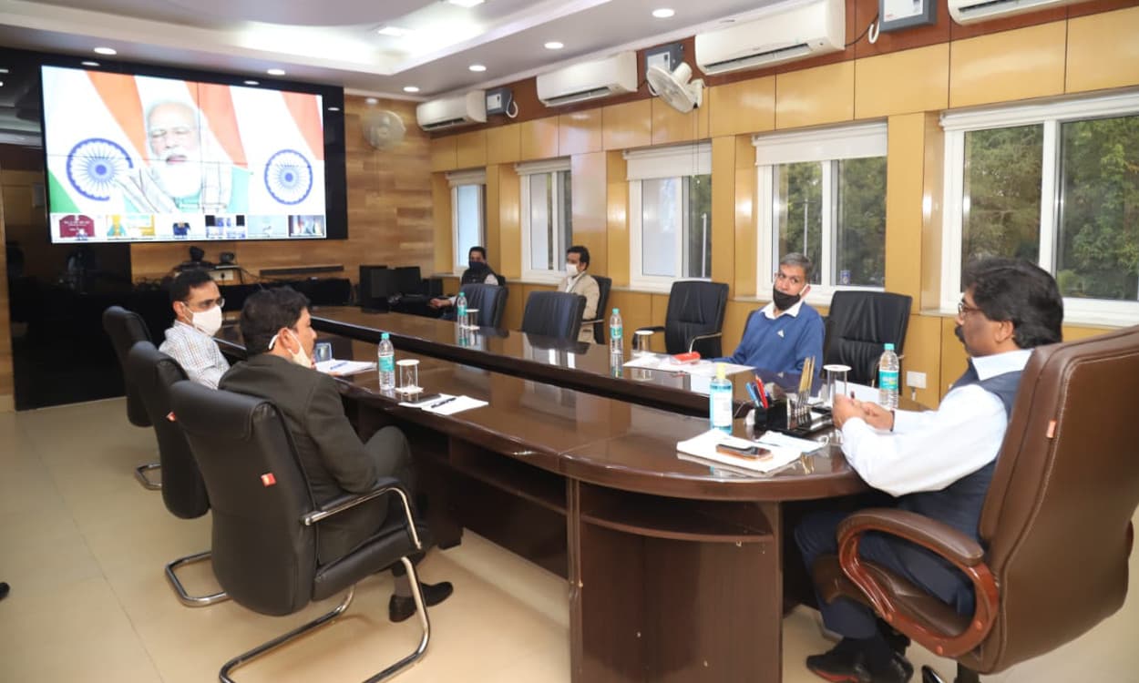 Coronavirus Vaccine News : 14 जनवरी को झारखंड पहुंचेगी कोराना टीका की पहली खेप, राज्य के 129 केंद्रों में टीकाकरण की होगी शुरुआत