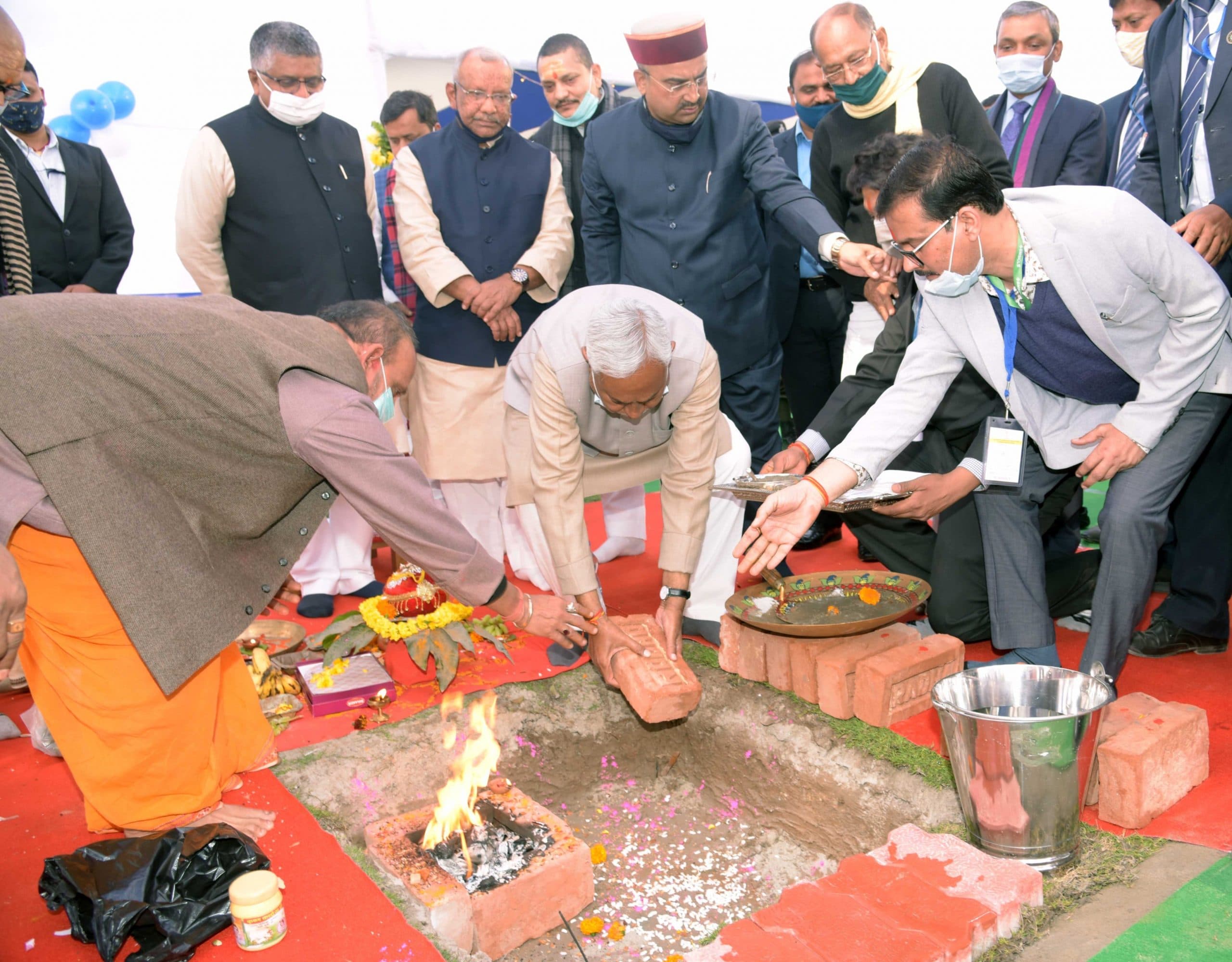 बिहार में बन रहा विश्व का दूसरा बड़ा अस्पताल , हेलिकॉप्टर से भी आ सकेंगे मरीज, एक नजर में देखें-  क्या-क्या मिलेगी सुविधा