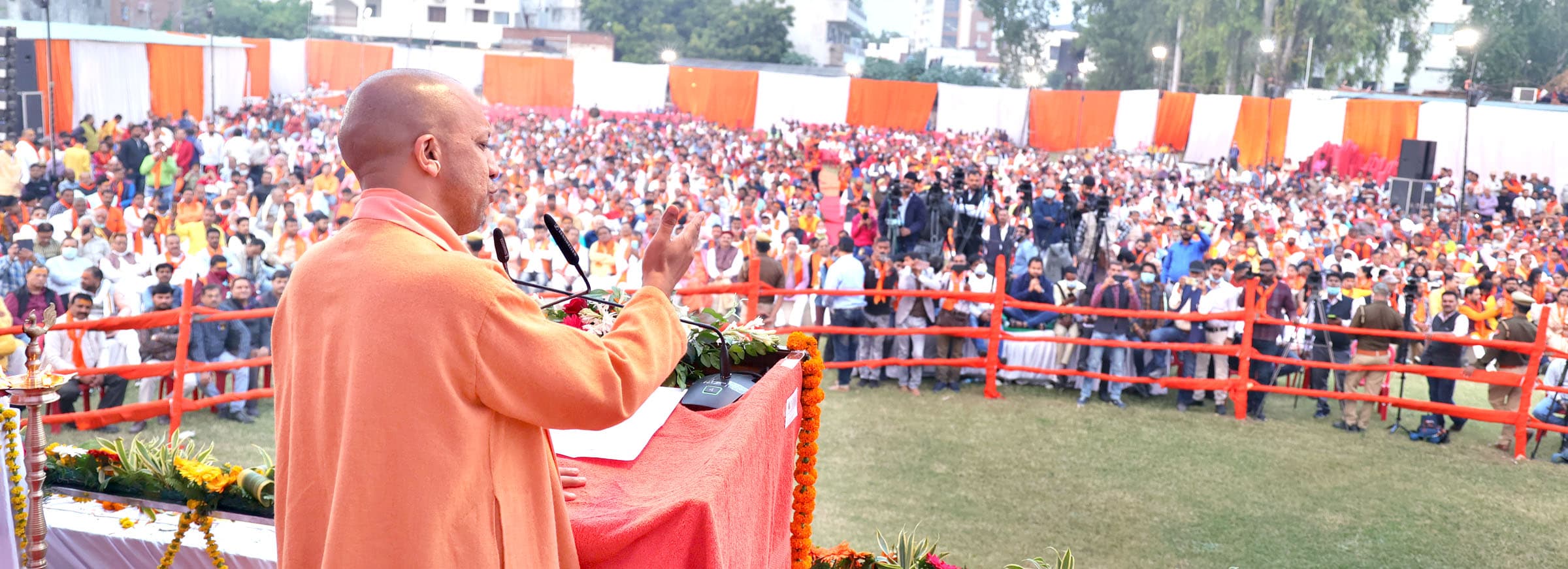 UP के चुनावी दंगल में गूंजा जिन्ना के बाद सम्राट चंद्रगुप्त मौर्य और एलेक्जेंडर द ग्रेट का नाम, पढ़ें पूरी खबर