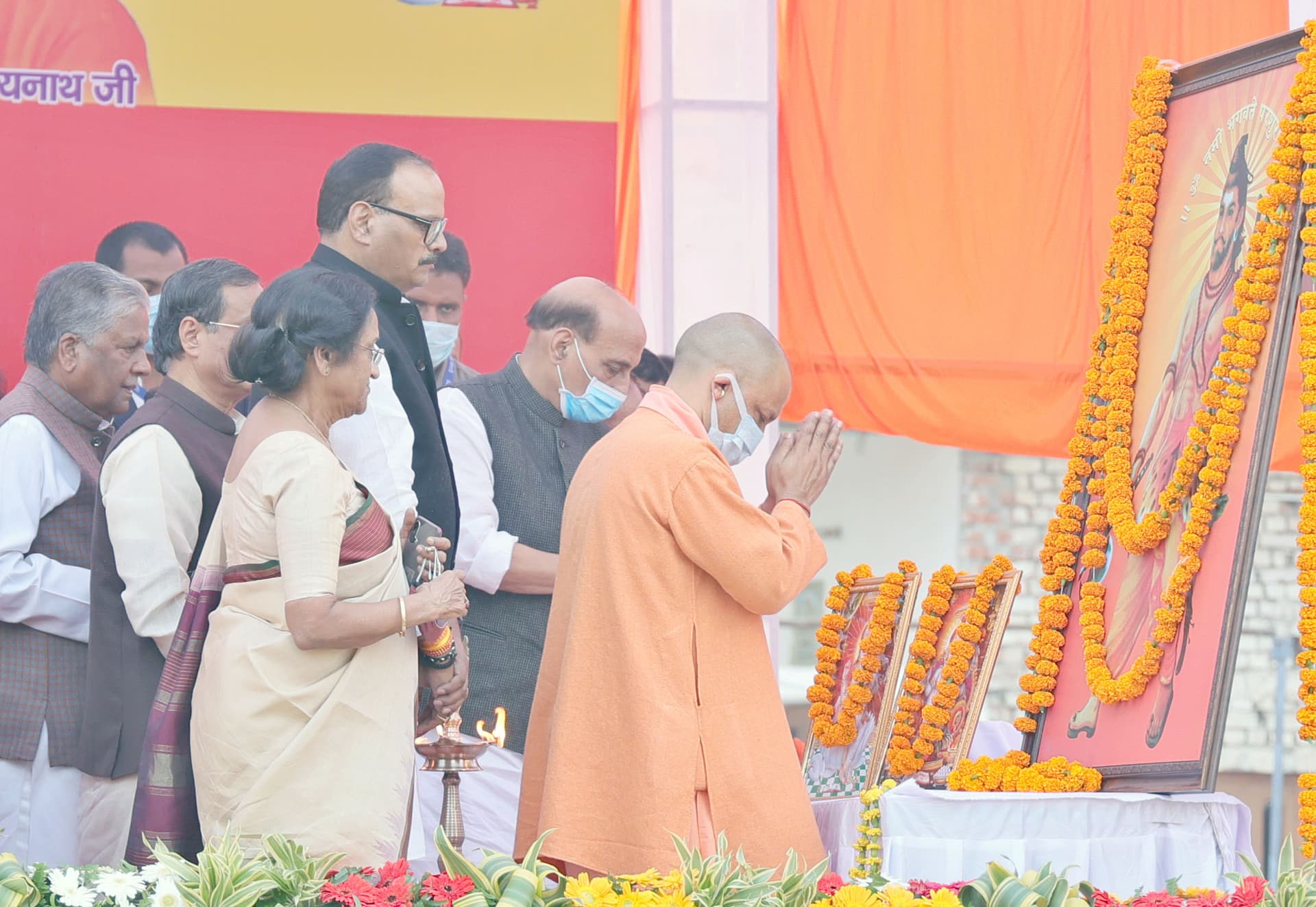 ब्राह्मण सम्मेलन में CM योगी बोले- उन लोगों ने रामभक्तों पर गोलियां चलवाईं, हमने अयोध्या में लाखों दीपक जलाए