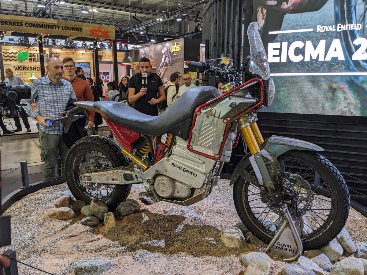 Royal Enfield Electric Himalayan: इंतजार खत्म! रॉयल एनफील्ड इलेक्ट्रिक हिमालयन से उठा पर्दा, देखें तस्वीरें Royal Enfield Electric Himalayan: इंतजार खत्म! रॉयल एनफील्ड इलेक्ट्रिक हिमालयन से उठा पर्दा, देखें तस्वीरें