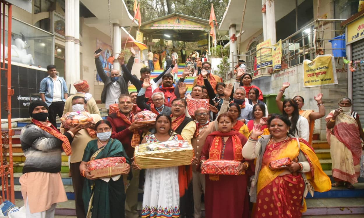 Basant Panchami 2021 : रांची में पहाड़ी बाबा का हुआ तिलकोत्सव, मंदिर परिसर से निकली शोभायात्रा