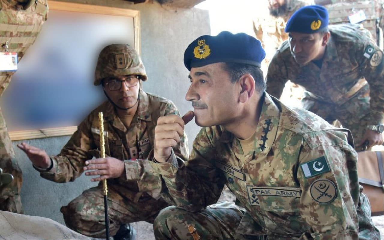 'भारत के साथ युद्ध के लिए तैयार है पाकिस्तान', असीम मुनीर की गीदड़ भभकी