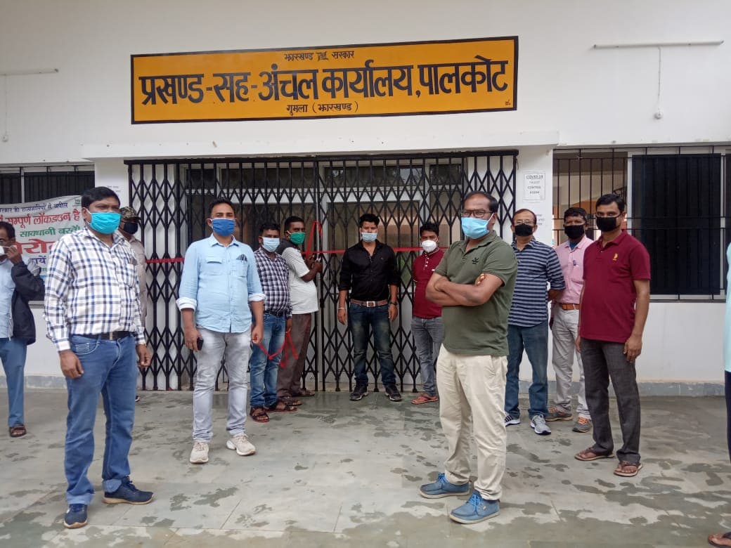 Coronavirus In Jharkhand Updates: पेटरवार के आजसू नेता की Covid19 से मौत, चतरा के एसपी ऋषभ झा कोरोना से संक्रमित