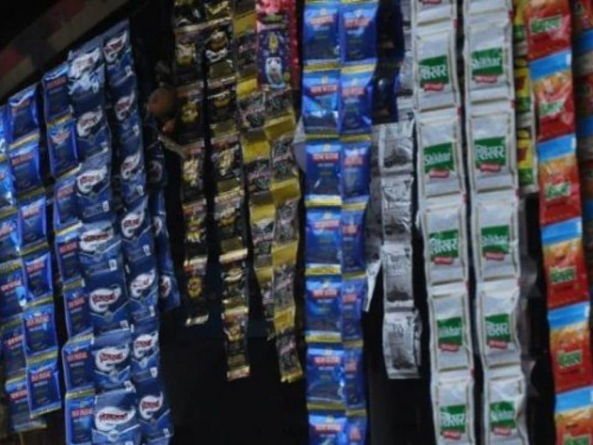 झारखंड में 11 कंपनियों के प्रतिबंधित पान मसाला का स्टॉक दूसरे राज्यों में भेजने की सरकार ने दी अनुमति