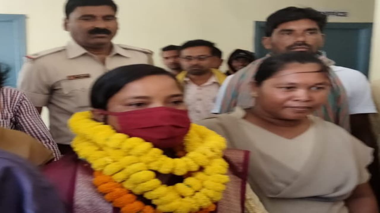 पंचायत चुनाव : पोटका में जेल रिटर्न 2 मुखिया की पत्नी जीती,तो जेल से चुनाव लड़ी सुचित्रा ने लगायी हैट्रिक