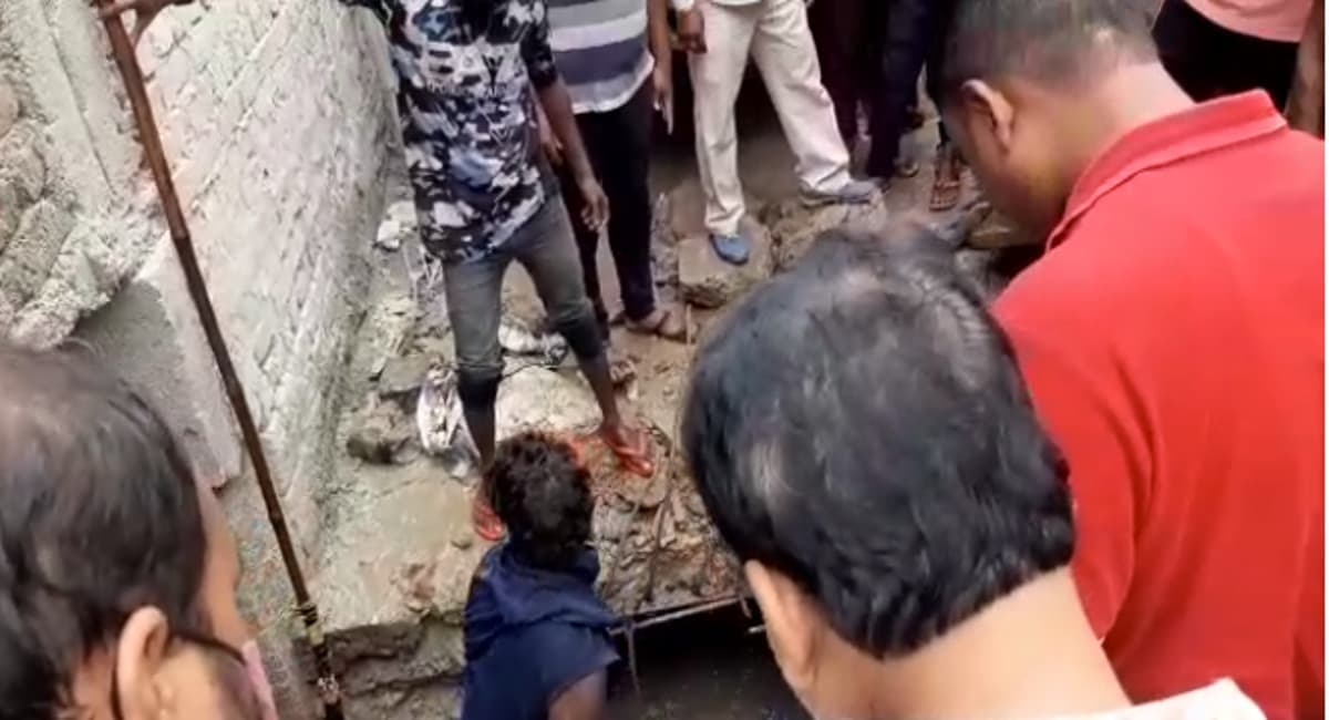 NDRF टीम मेहनत नहीं लाई रंग, 24 घंटे बाद भी पंडरा के नाले में बहे साइकिल सवार का नहीं मिला सुराग