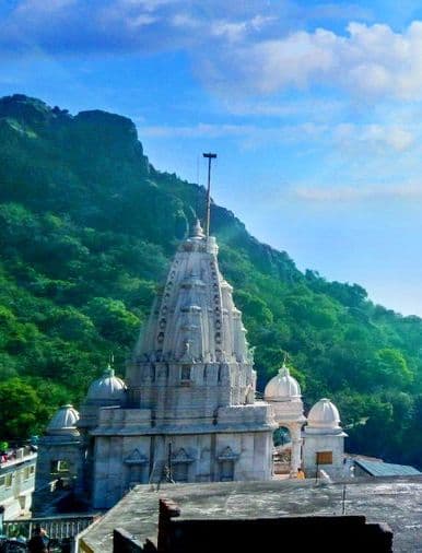 जैनियों के तीर्थ स्थल सम्मेद शिखर विवाद का केंद्र ने किया पटाक्षेप, झारखंड सरकार को दिये ये निर्देश