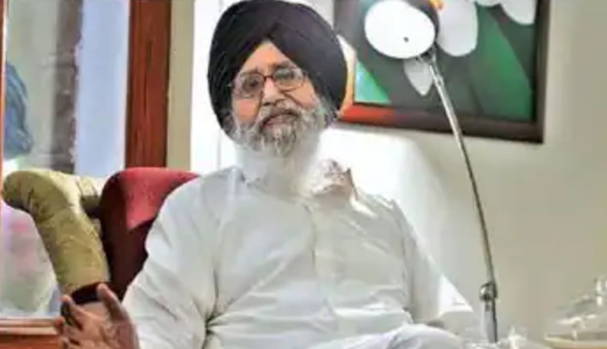 भारतीय राजनीति में कभी किंगमेकर थे प्रकाश सिंह बादल, पंजाब में 5 बार रहे सीएम