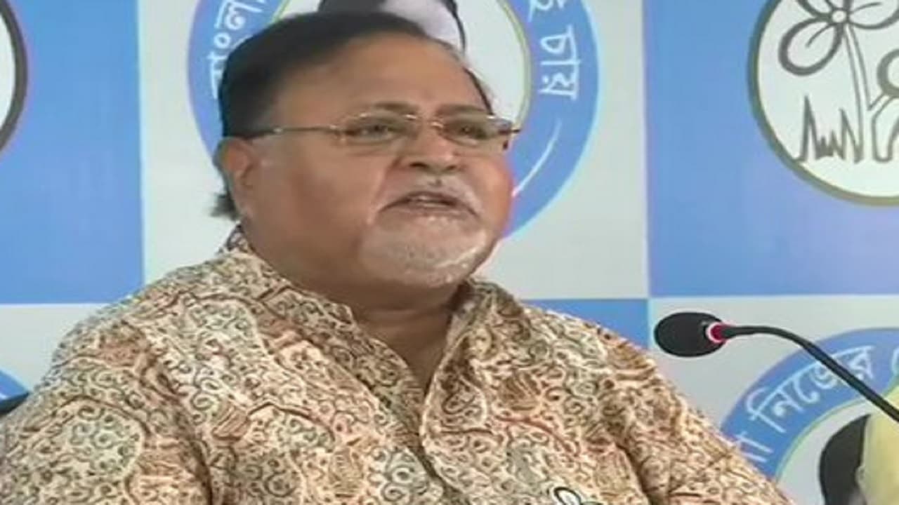 West Bengal News: पार्थ चटर्जी की गिरफ्तारी के बाद चर्चा में आया मेदिनीपुर का क्रिकेट टूर्नामेंट