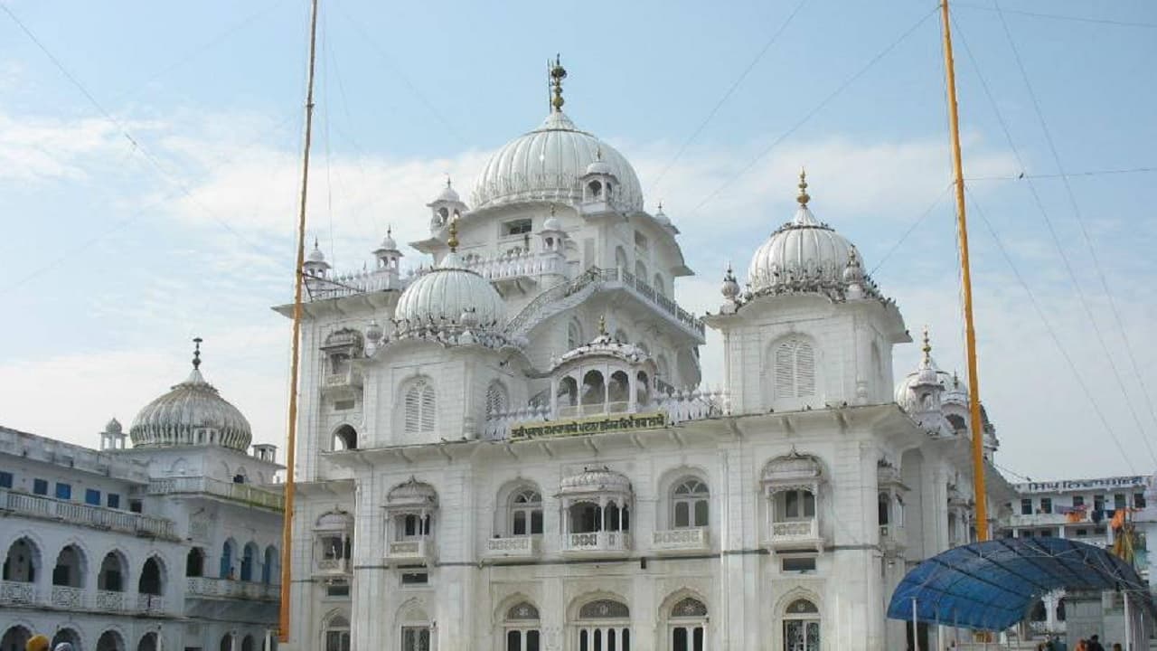 पटना साहिब में पांच करोड़ के दान पर गहराया विवाद, पंज प्यारों के समक्ष उपस्थित होंगे दानकर्ता व जत्थेदार