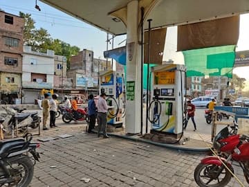 Vaishali Crime : JDU प्रदेश अध्यक्ष के पेट्रोल पंप से लूट, अपराधियों ने फायरिंग कर इलाके में फैलाई दहशत