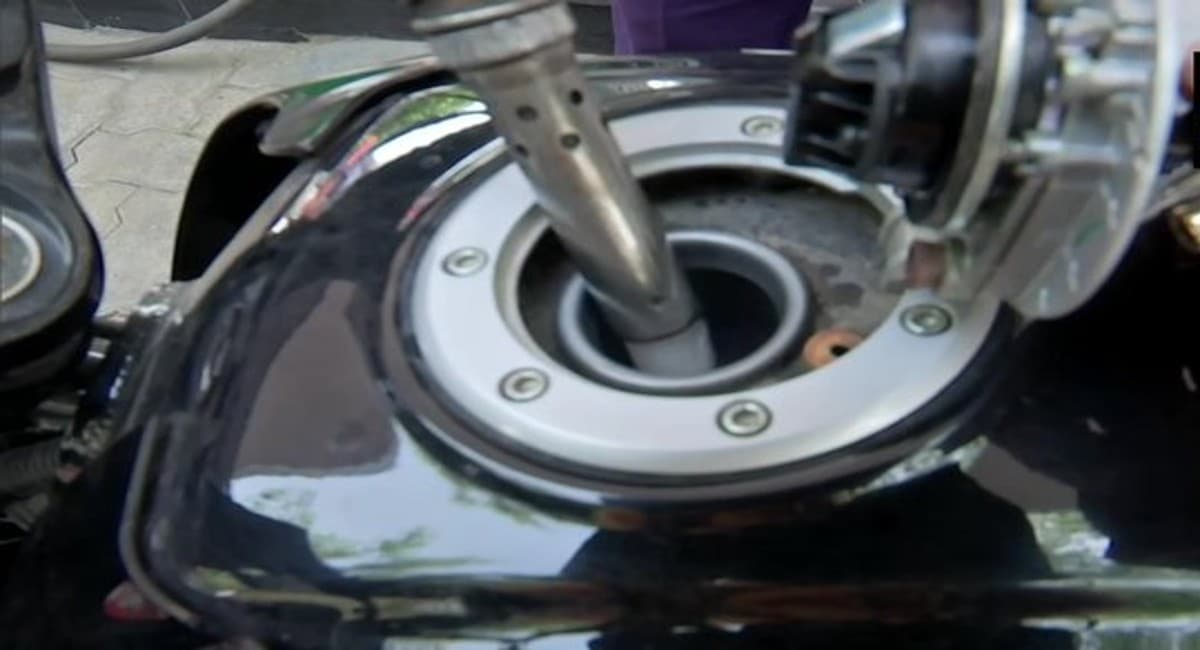 Petrol-diesel prices today : देश में आज फिर बढ़े पेट्रोल-डीजल के दाम, चार महानगरों में पेट्रोल 100 के पार