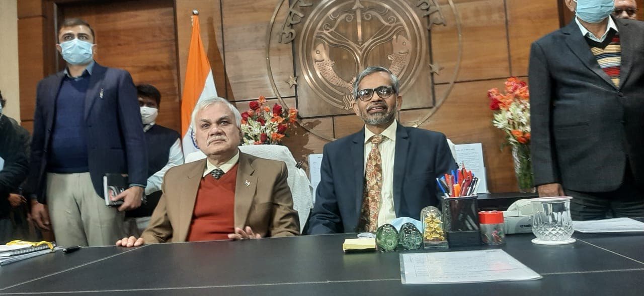 UP News: मुख्य सचिव बनते ही DS Mishra ने पीएम मोदी का जताया आभार, यूपी चुनाव को लेकर कही ये बात