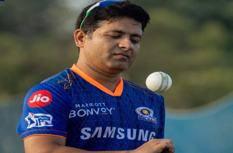 IPL 2021 : सकारिया के बाद अब इस क्रिकेटर के पिता का कोरोना से निधन, मुंबई इंडियंस ने दी श्रद्धांजलि