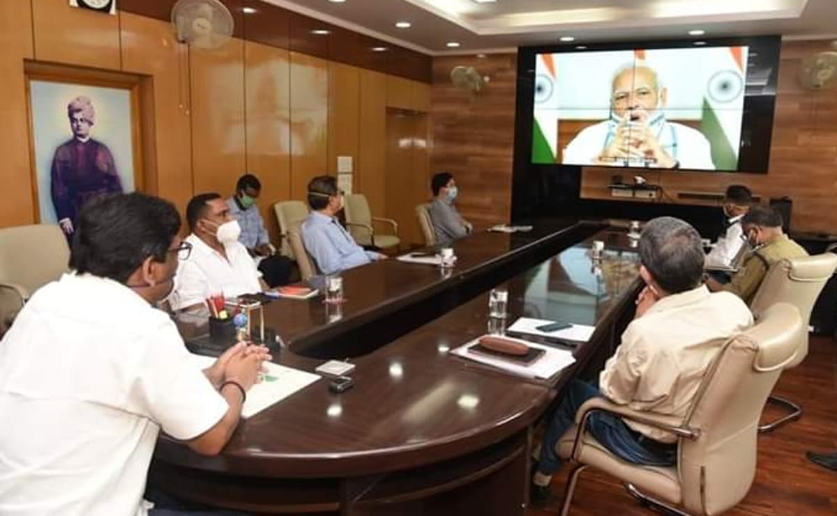 सीएम हेमंत सोरेन से प्रधानमंत्री नरेंद्र मोदी आज वीडियो कॉन्फ्रेंसिंग से करेंगे संवाद