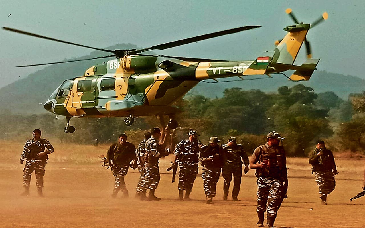 पश्चिमी सिंहभूम के जंगल में छिपा है 1 करोड़ का इनामी नक्सली मिसिर बेसरा, पुलिस का सर्च ऑपरेशन तेज