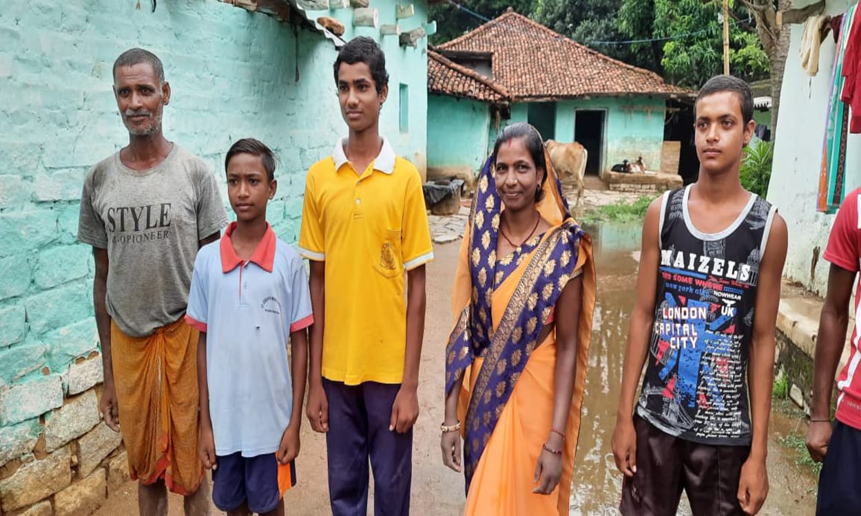 Jharkhand Board Result : किसान का बेटा बना खूंटी जिला टाॅपर, तीसरे स्थान पर रही खुशी कुमारी