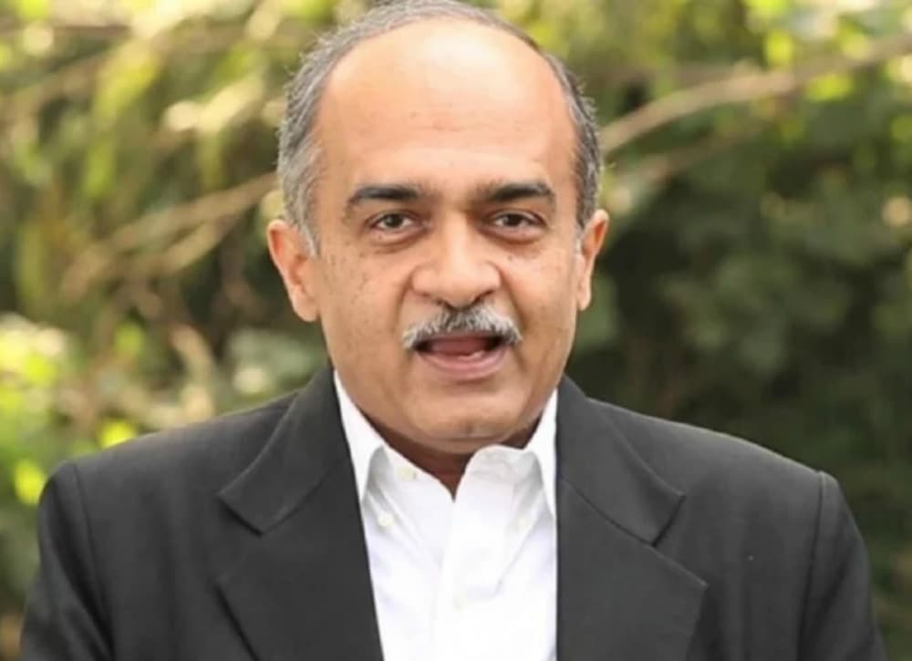 अवमानना केस : प्रशांत भूषण ने सुप्रीम कोर्ट में दायर की याचिका, मांगी यह इजाजत