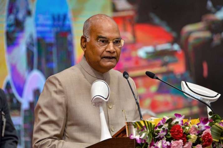 UP दौरे पर राष्ट्रपति कोविंद ने कहा- कोरोना के खिलाफ लड़ाई अभी खत्म नहीं हुई, टीका, मास्क, सामजिक दूरी जरूरी UP दौरे पर राष्ट्रपति कोविंद ने कहा- कोरोना के खिलाफ लड़ाई अभी खत्म नहीं हुई, टीका, मास्क, सामजिक दूरी जरूरी
