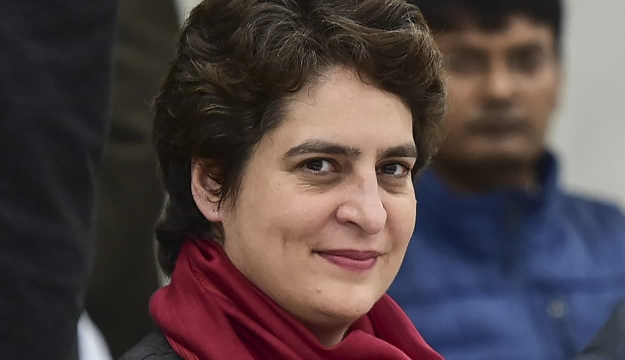 प्रियंका गांधी समेत सैकड़ों कार्यकर्ताओं पर मुकदमा दर्ज, लखनऊ में धरना-प्रदर्शन में नियमों के उल्लंघन का आरोप