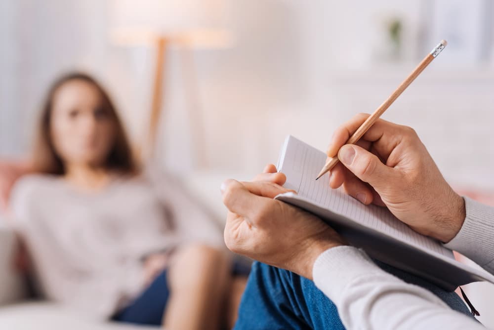 Psychological Tricks: लोगों से अपनी बात मनवाने के साइकोलॉजिकल ट्रिक्स, मिलेंगे शानदार नतीजे