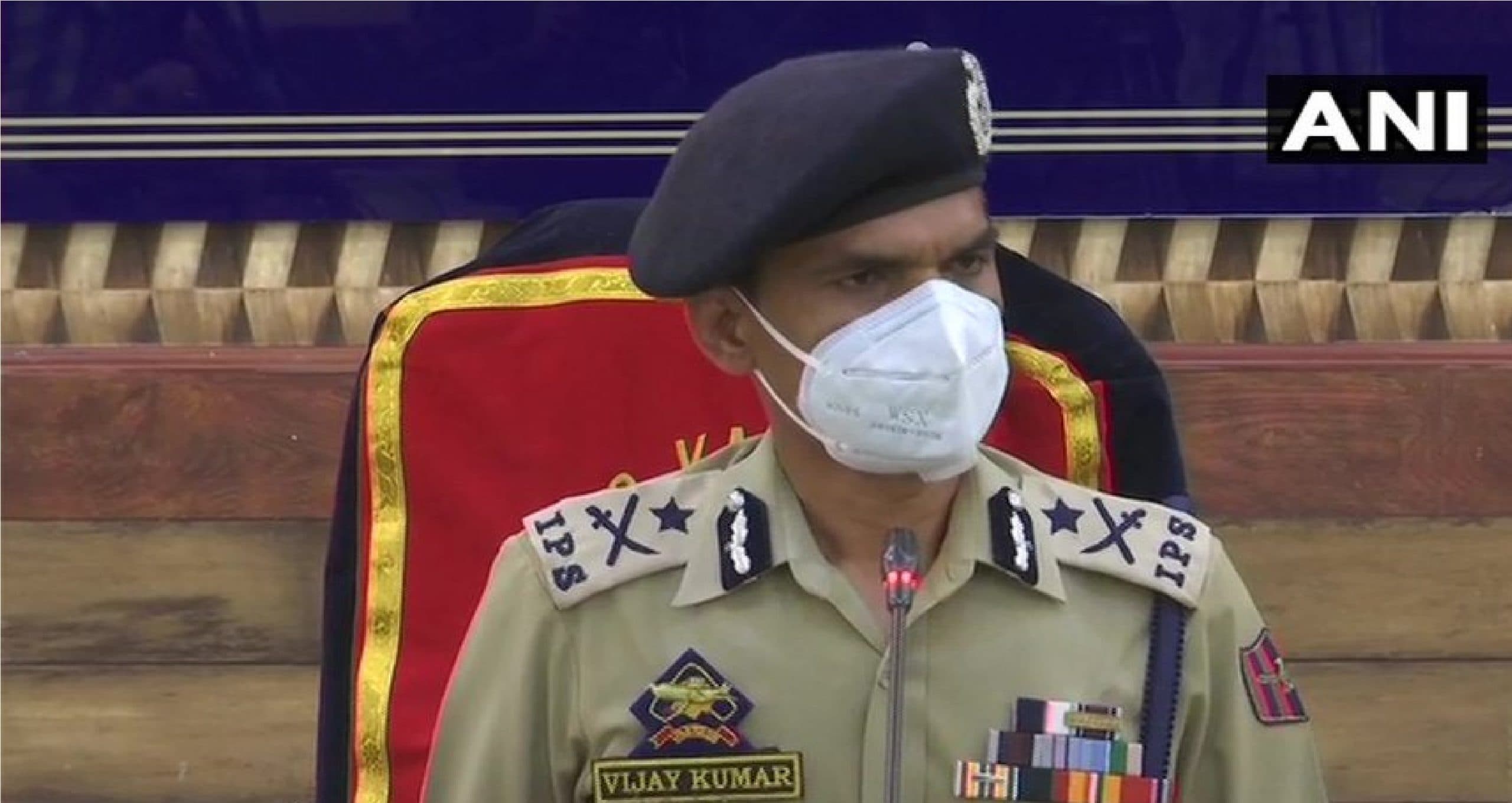 Pulwama Encounter : पुलवामा मुठभेड़ में तीन आतंकवादी ढेर, एक सिविलियन के पैर में लगी गोली