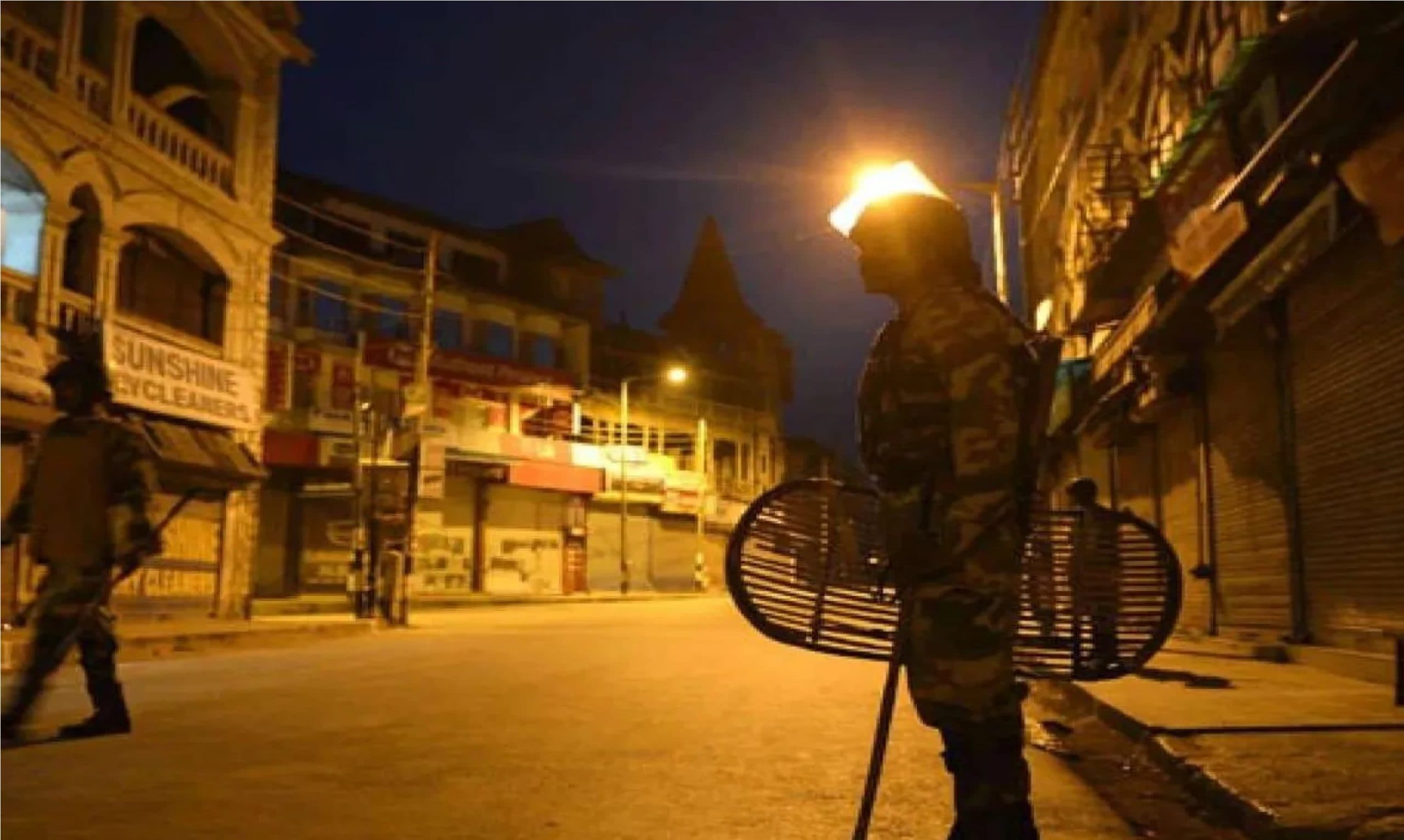 Lockdown In Maharashtra: महाराष्ट्र में कोरोना का नया स्ट्रेन? हिंगोली में लगा एक हफ्ते का लॉकडाउन, यहां बंद हुए स्कूल-कॉलेज