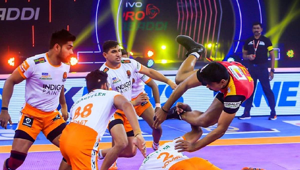 Pro Kabaddi Auction: ऑक्शन के पहले दिन इन खिलाड़ियों पर हुई पैसों की बरसात, देखें पूरी सूची