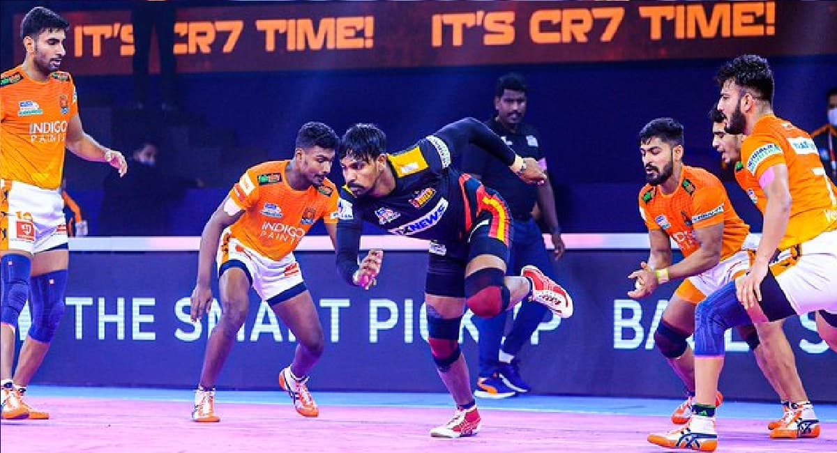 Pro Kabaddi League: बेंगलुरु बुल्स की चौथी जीत, पुनेरी पलटन को 40-29 से हराया, पवन सहरावत का सुपर-10