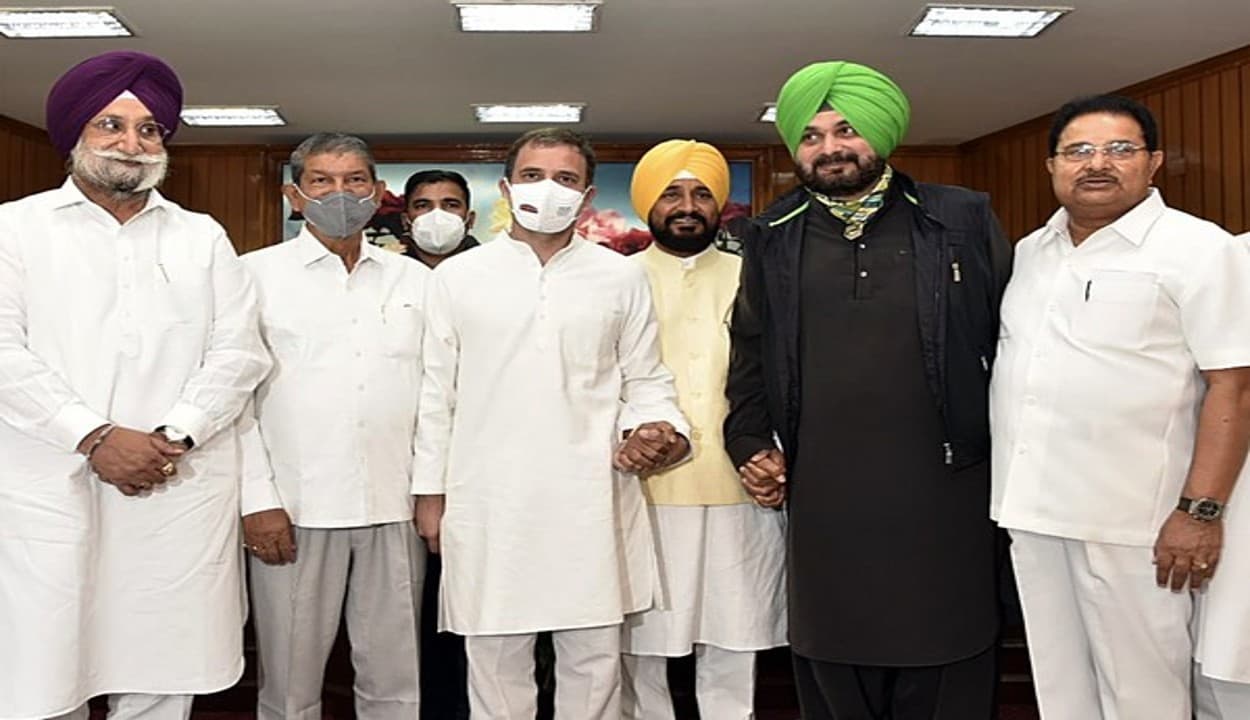 पंजाब चुनाव: कांग्रेस प्रत्याशियों के नाम सोनिया गांधी ने लगाई मुहर, दो सीटों से चुनाव लड़ेंगे सीएम चन्नी