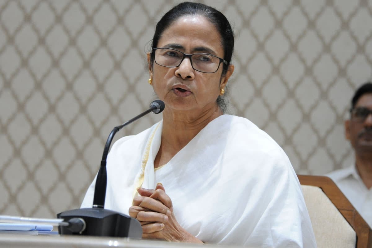 बीरभूम और अलीपुरदुआर के शहीद परिवारों को दिये जायेंगे पांच-पांच लाख रुपये और सरकारी नौकरी