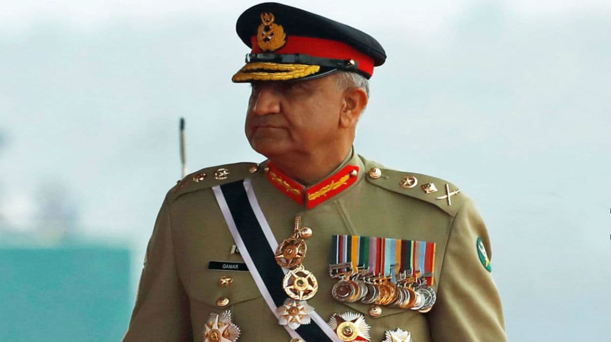 पाकिस्तानी सेना प्रमुख बाजवा ने फिर छेड़ा कश्मीरी राग, अनुच्छेद 370 और बालाकोट एयर स्ट्राइक पर कही बड़ी बात...