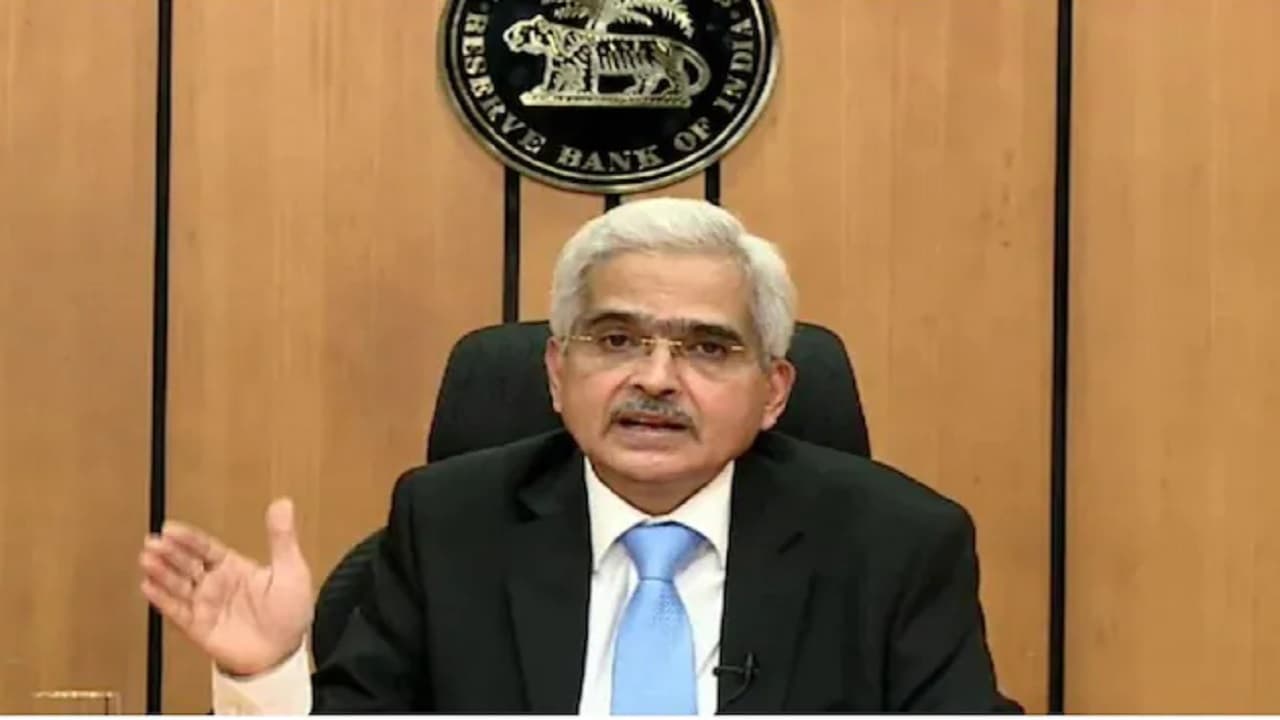 RBI Repo Rate: कड़क महंगाई के बीच बढ़ेगी EMI! आरबीआई के गर्वनर ने रेपो दर में एक और वृद्धि का दिया संकेत