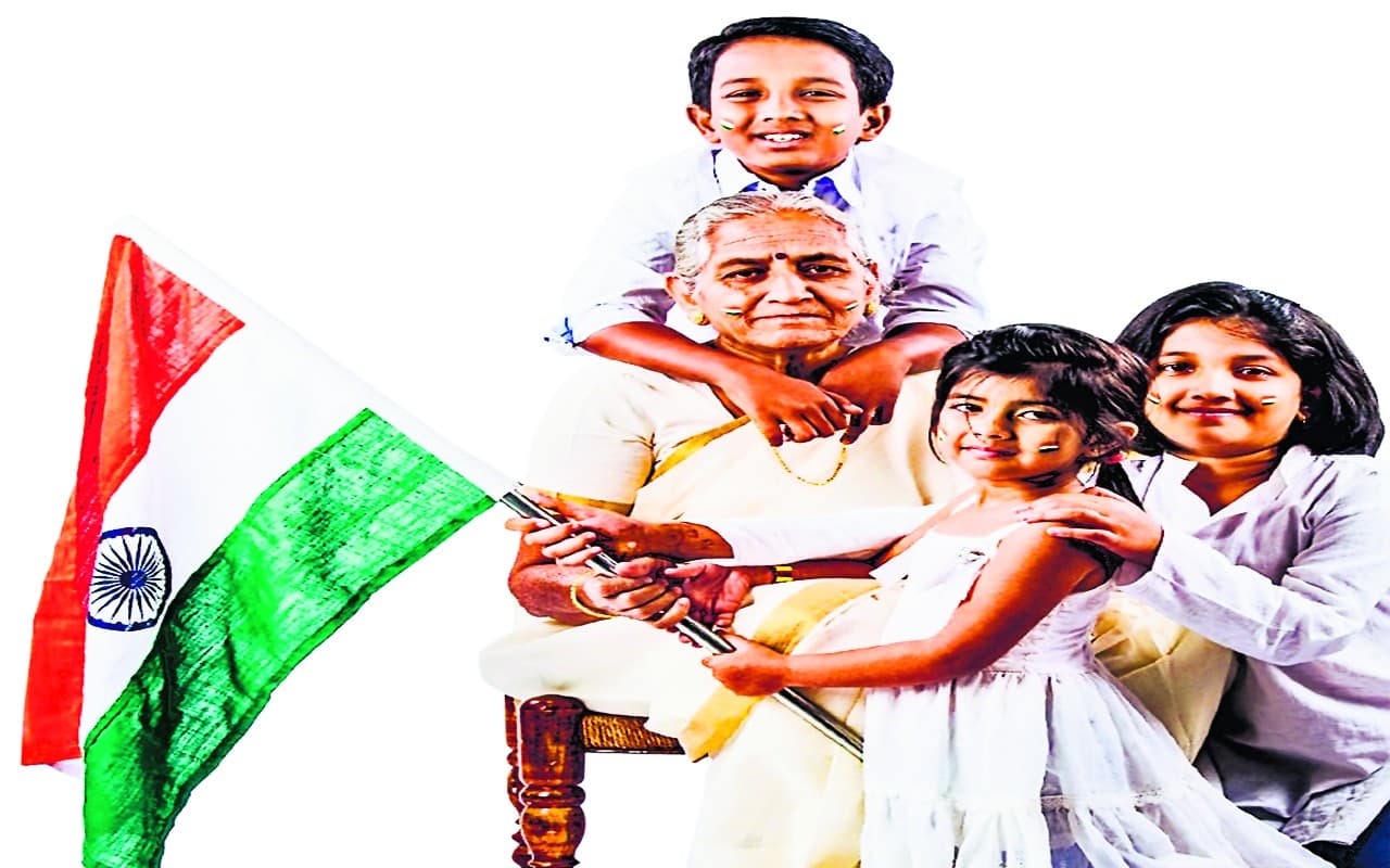 Republic Day Special: हर स्त्री है परिवार के गणतंत्र की प्रहरी