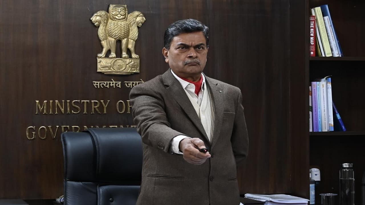 NTPC ने IGIMS पटना को दिए 4 हाई-टेक एम्बुलेंस, केंद्रीय मंत्री आरके सिंह ने हरी झंडी दिखाकर किया रवाना