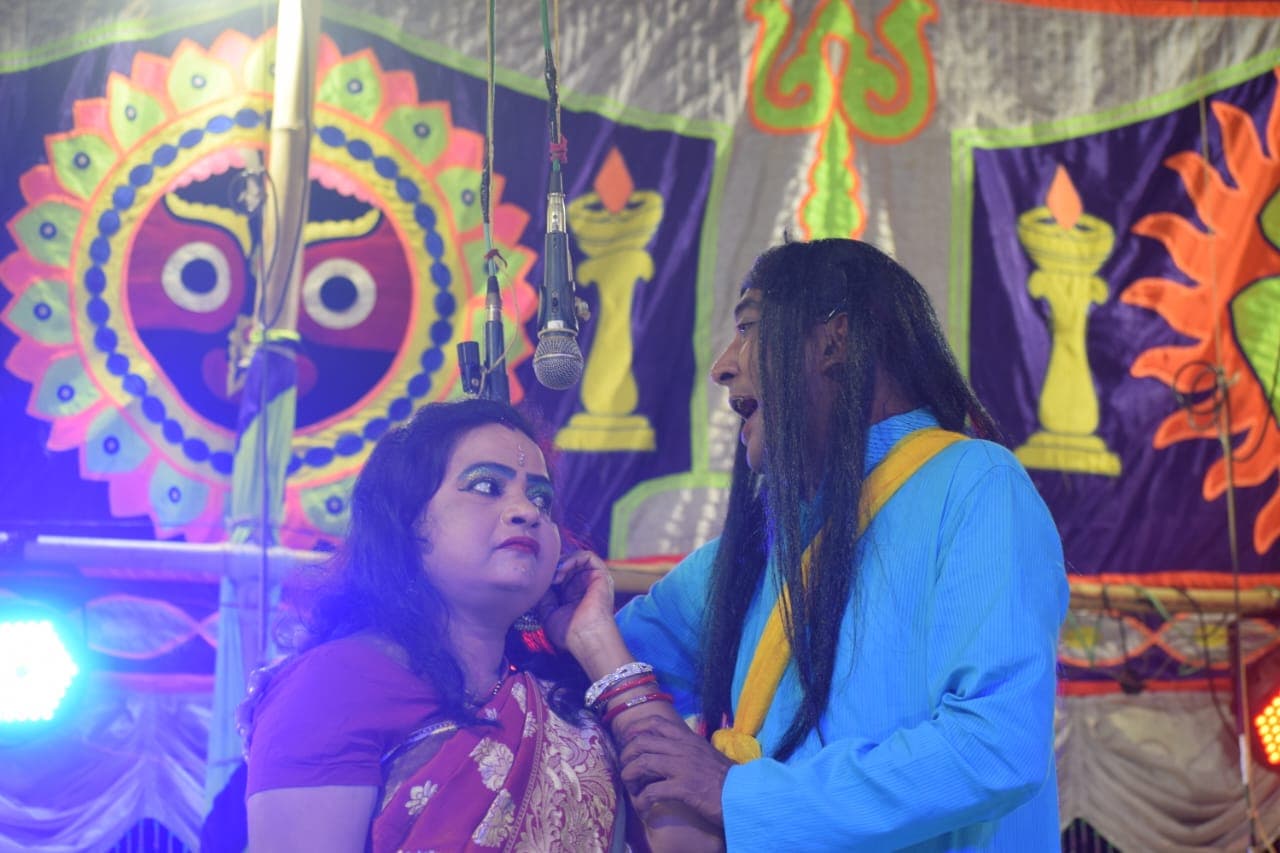 विश्व रंगमंच दिवस: कला की नगरी में कभी नाटक देखने के लिए उमड़ती थी भीड़, आज ऐसे हैं हालात