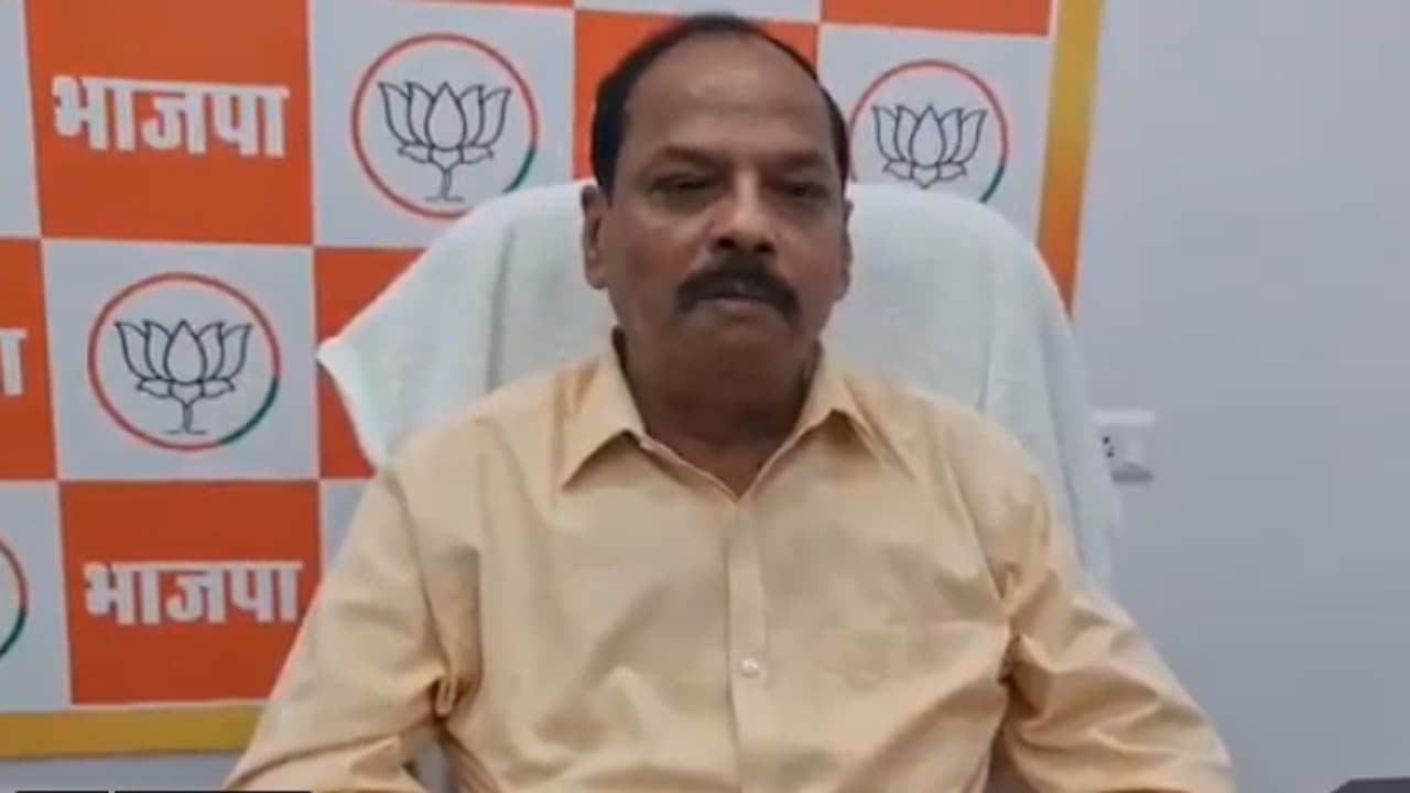 झारखं‍ड के पूर्व CM रघुवर दास का ट्विटर और फेसबुक अकाउंट हैक, किसी भी सूचना को शेयर नहीं करने की अपील