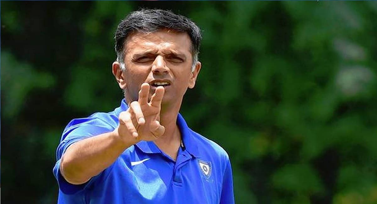 ऋषभ पंत या दिनेश कार्तिक, कौन है टीम इंडिया के विकेटकीपर के रूप में पहली पसंद, राहुल द्रविड़ ने दिया जवाब