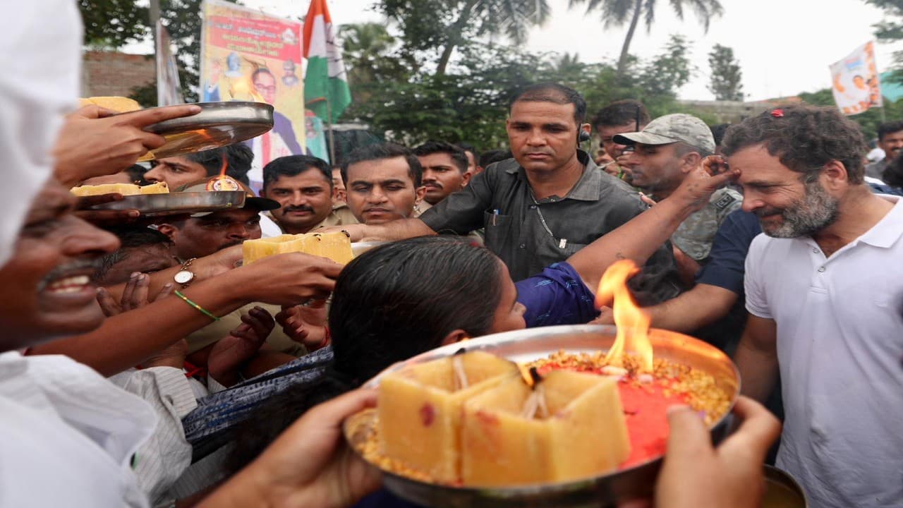 राहुल गांधी का आरोप : कर्नाटक में भारत की सबसे भ्रष्ट सरकार, किसान-मजदूर और कारोबारियों से लेती है कमीशन