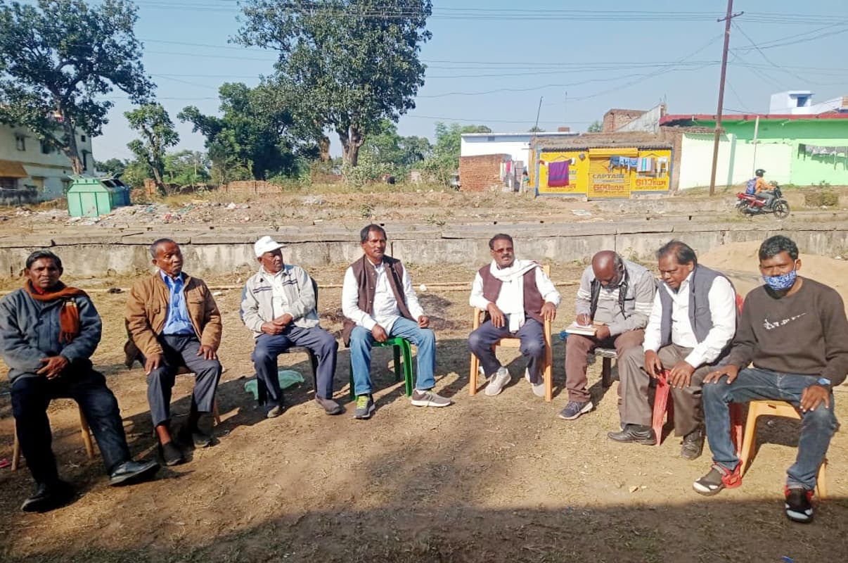 सरना धर्म कोड लागू करने की मांग पर 6 दिसंबर को रेल-रोड चक्का जाम करेंगे आदिवासी