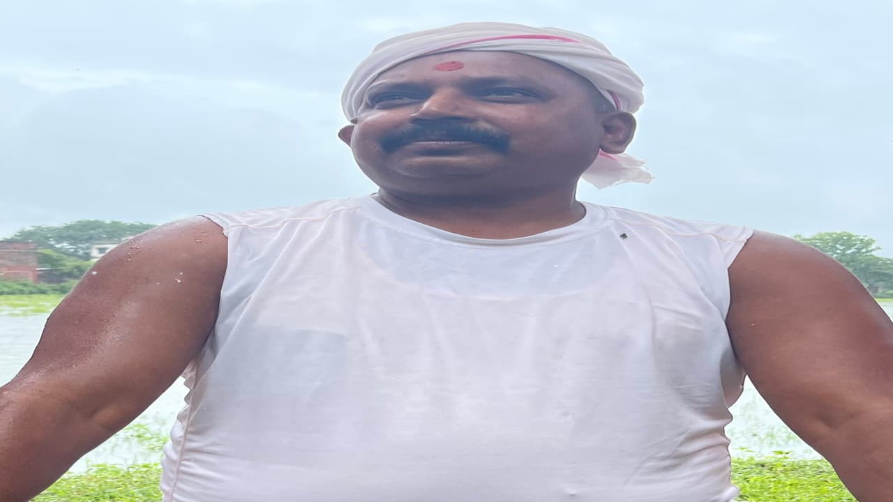 देवघर के बाबा मंदिर प्रशासन की सूची में झारखंड के पूर्व मंत्री राज पलिवार गरीब, मिलेगा अनाज