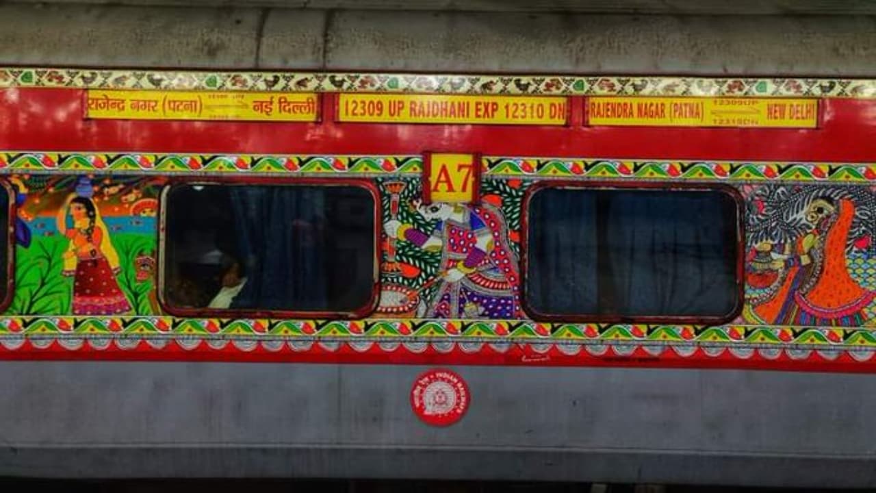 बजट 2023 : राजधानी, शताब्दी और दुरंतो के 1,000 से अधिक कोचों का नवीनीकरण, वंदे भारत ट्रेन की होगी शुरुआत