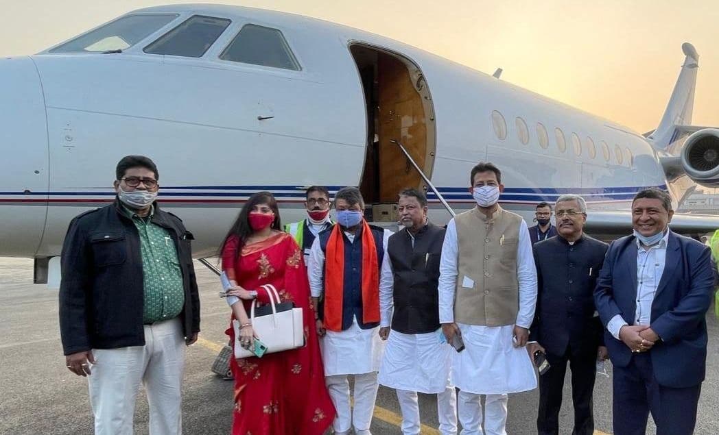 West Bengal Election 2021 Live Breaking News: भाजपा के हुए राजीव, वैशाली, प्रबीर और रथिन, कल औपचारिक रूप से थामेंगे भगवा झंडा