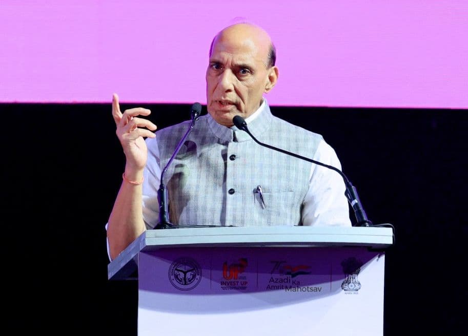 ग्राउंड ब्रेकिंग सेरेमनी 3.0 में रक्षामंत्री राजनाथ सिंह ने सुनाई यूपी की तेज रफ्तार की 'कहानी'